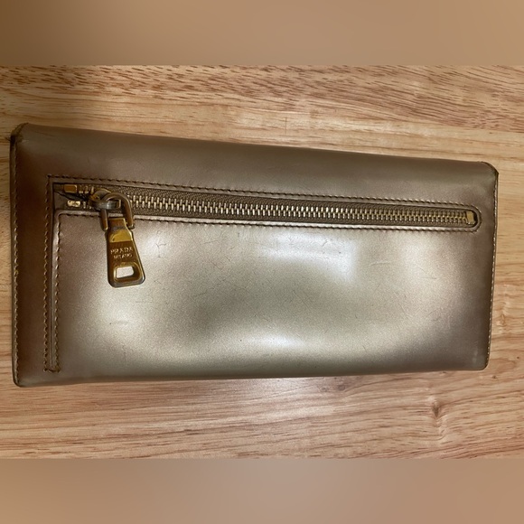 Prada Milano Wallet - Picture 2 of 15
